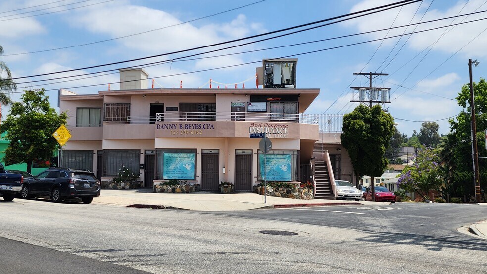 4364-4405 Eagle Rock Blvd, Los Angeles, CA à louer - Photo du bâtiment - Image 1 de 9