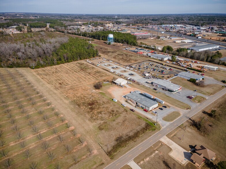 420 Valley Dr, Perry, GA à vendre - Aérien - Image 2 de 3