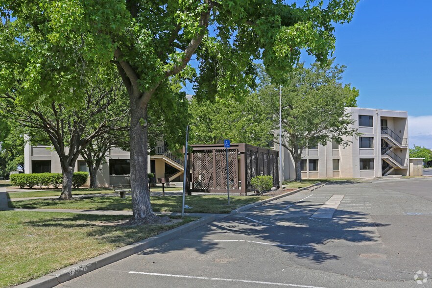 3201-3207 James Way, Mcclellan, CA for lease - Building Photo - Image 2 of 3