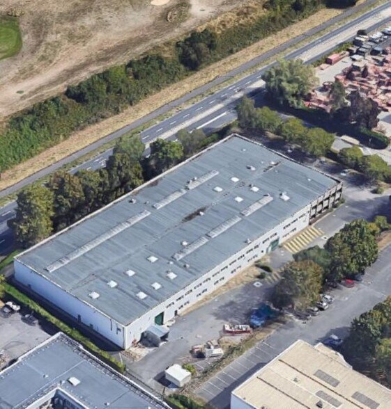 697 Rue Fourny, Buc for lease - Aerial - Image 1 of 13