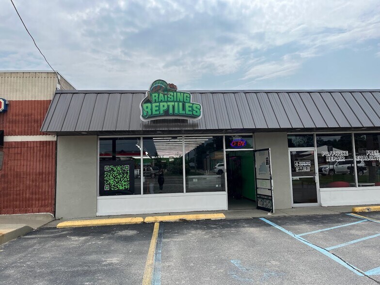 Gratiot Portfolio portefeuille de 2 propriétés à vendre sur LoopNet.ca - Photo du bâtiment - Image 3 de 3