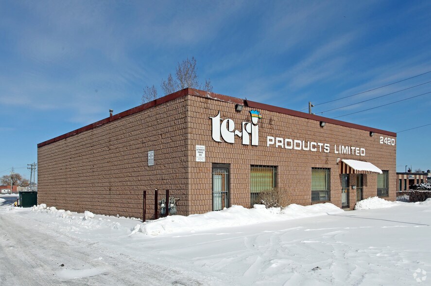 2420 Lawrence Ave E, Toronto, ON for sale - Primary Photo - Image 1 of 1