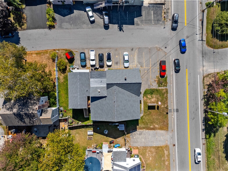 1287 Bridge St, Dracut, MA à vendre - Photo du bâtiment - Image 3 de 8