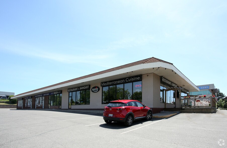 325 Westney Rd S, Ajax, ON à vendre - Photo principale - Image 1 de 1