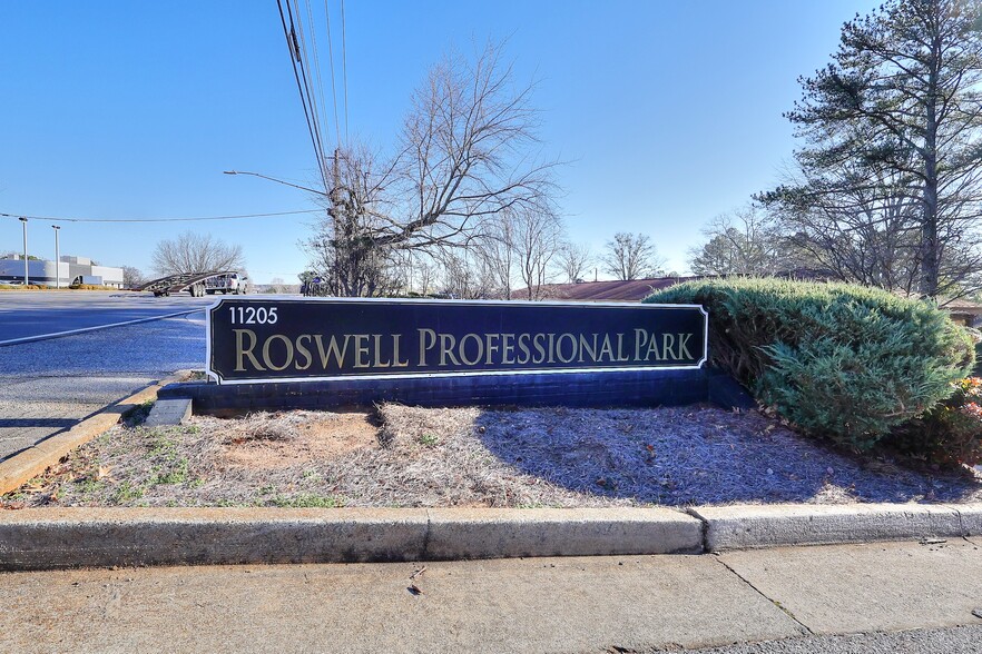 11205 Alpharetta Hwy, Roswell, GA à louer - Photo principale - Image 1 de 20