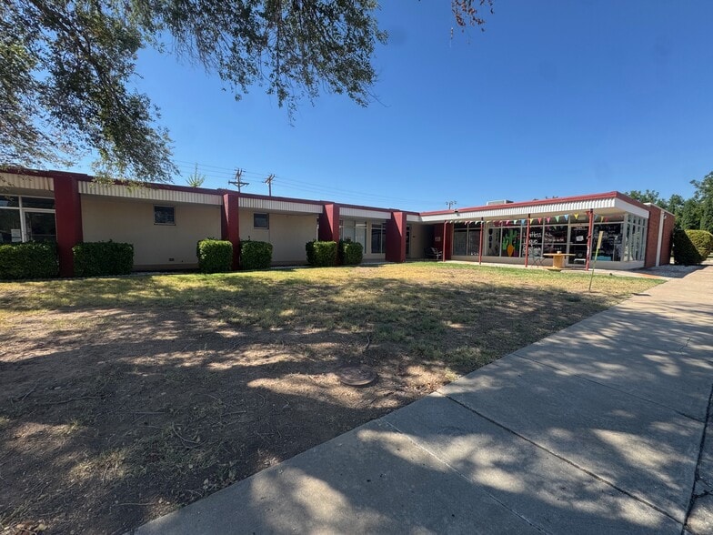 315 W Washington Ave, Artesia, NM for sale - Primary Photo - Image 1 of 6