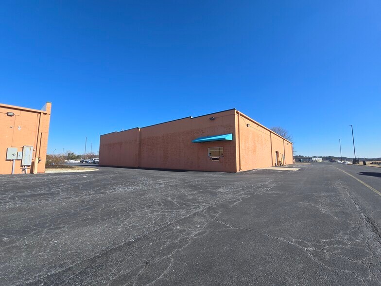 9561 Bridgeville Center Rd, Bridgeville, DE à louer - Photo du bâtiment - Image 2 de 3