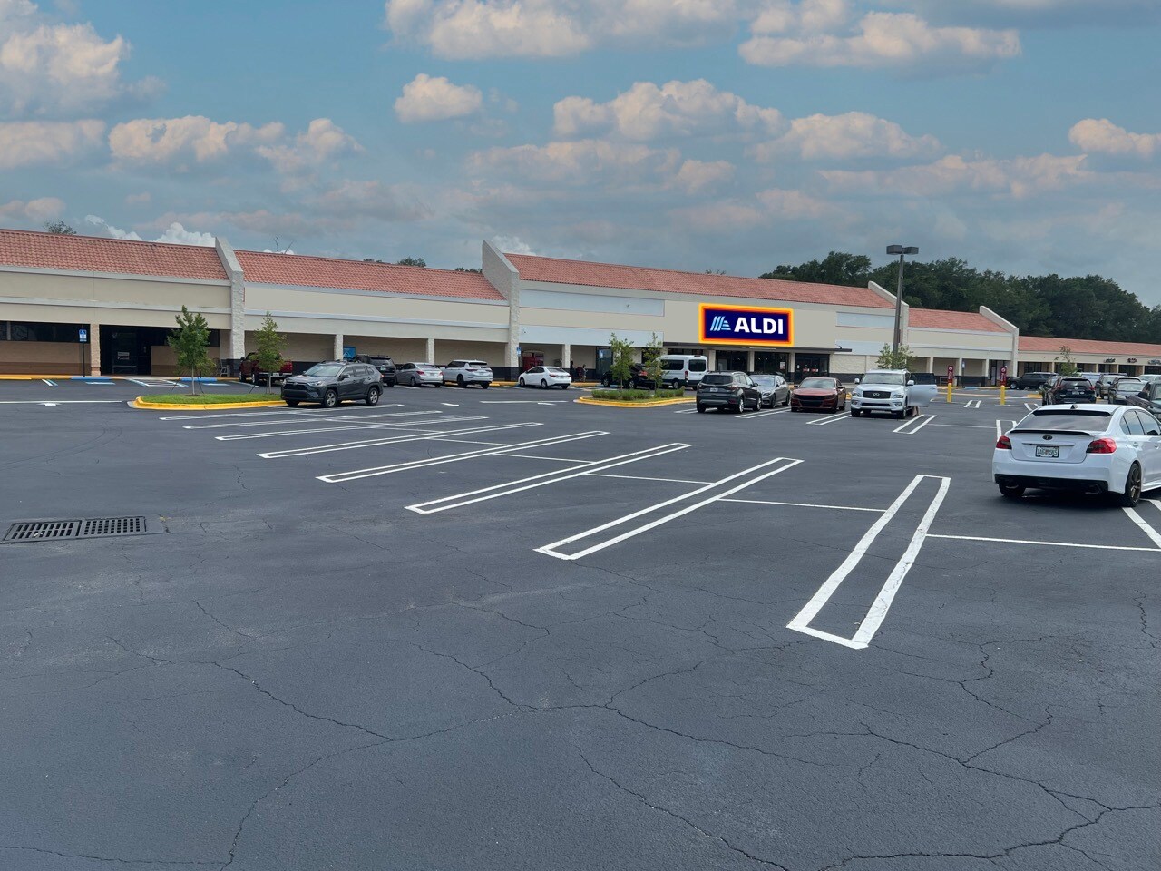 1531 Monument Rd, Jacksonville, FL for lease Primary Photo- Image 1 of 3