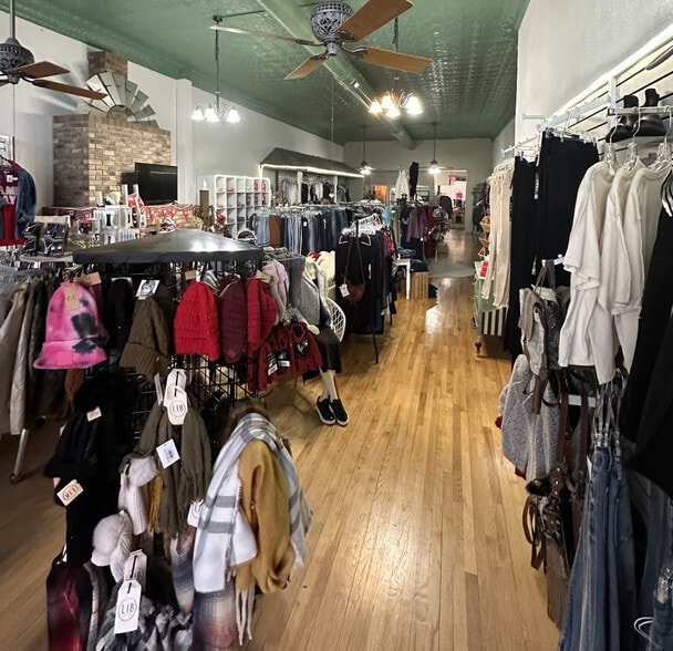 712 Main St, Alma, NE for sale - Building Photo - Image 3 of 12