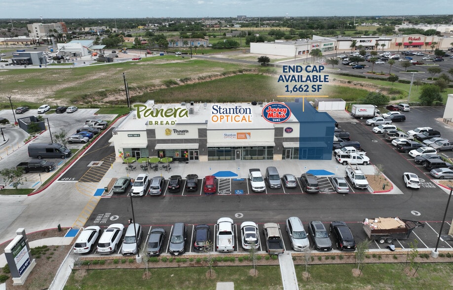 201 E Trenton Rd, Edinburg, TX à louer - Photo du bâtiment - Image 2 de 5
