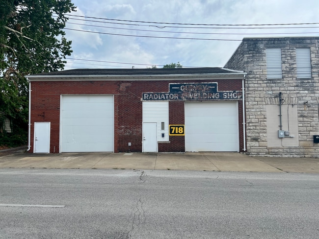 More details for 718 York St, Quincy, IL - Industrial for Lease