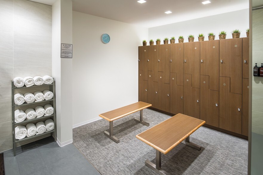 1330 Connecticut Ave NW, Washington, DC à louer - Autre - Image 3 de 13