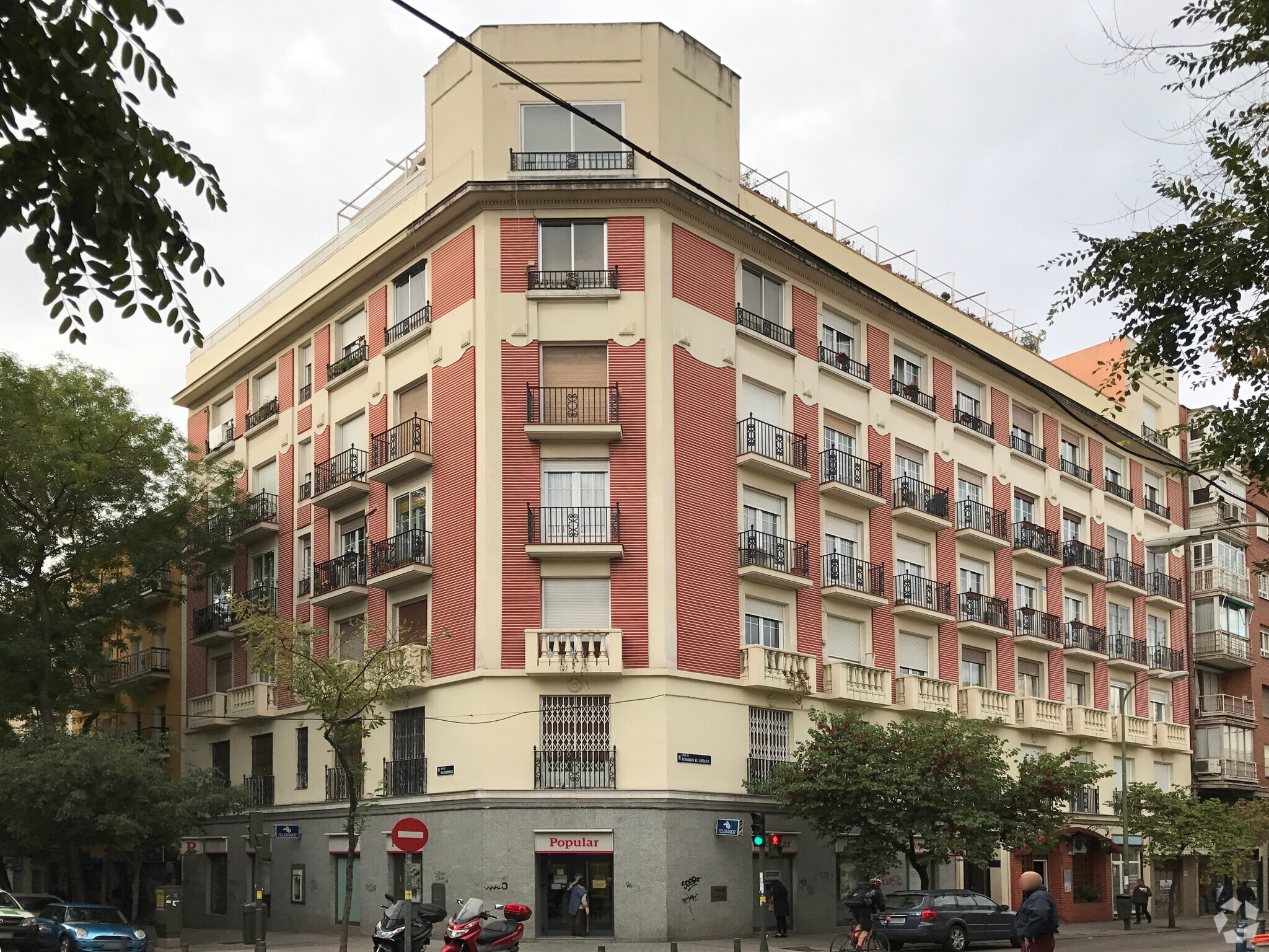 Immeuble residentiel dans Madrid, Madrid à vendre Photo principale- Image 1 de 3