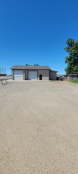 650 S 7th St, Chowchilla, CA for sale - Building Photo - Image 3 of 11