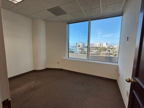 2 N Tamiami Trl, Sarasota, FL à louer Photo intérieure- Image 2 de 5