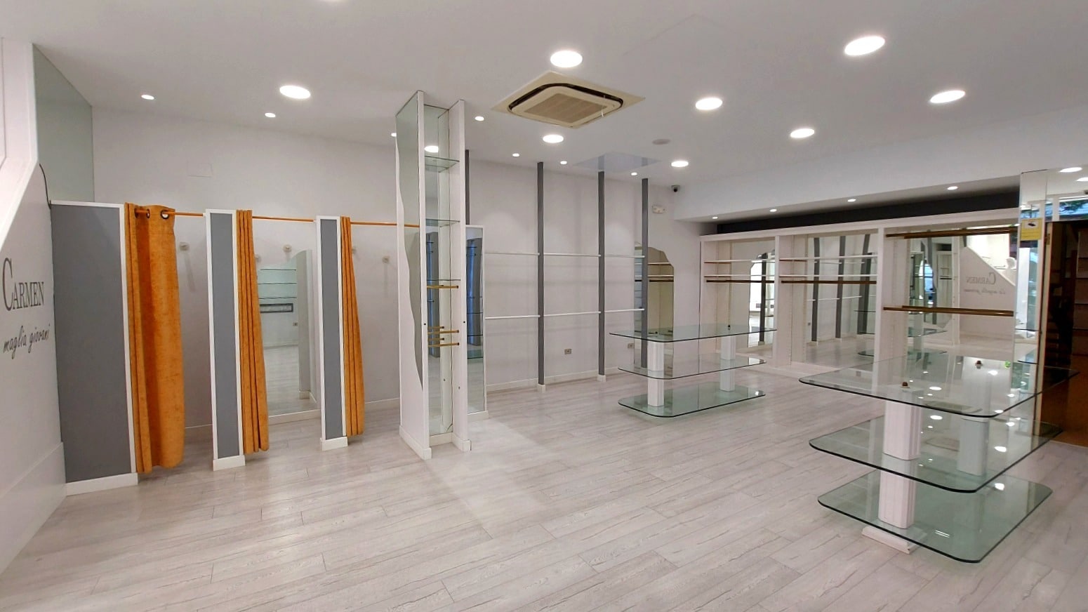 Logroño, LAR 26005 - Unit 1 - - Interior Photo - Image 2 of 8