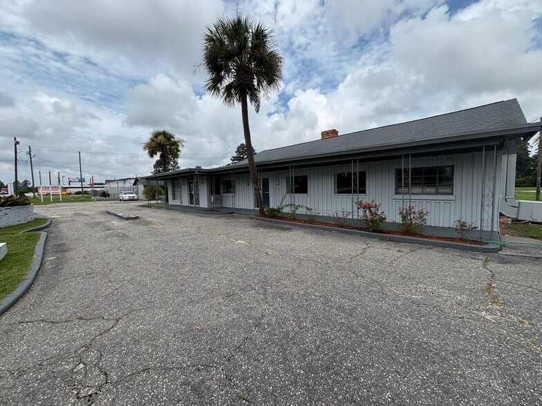 2833 E Palmetto St, Florence, SC à vendre - Photo du bâtiment - Image 3 de 10