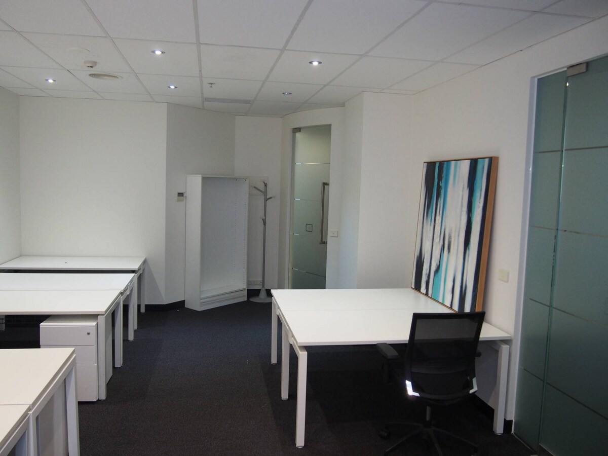 480 Collins St, Melbourne, VIC 3000 - Unit 311 - - Interior Photo - Image 2 of 5