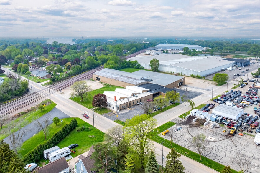 1325 S Perkins St, Appleton, WI for lease - Aerial - Image 2 of 22