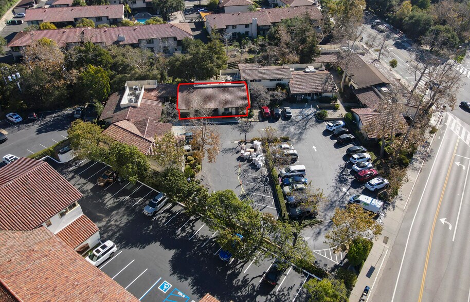 2780 State St, Santa Barbara, CA à vendre - Photo du bâtiment - Image 2 de 6