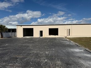 11120 S Cleveland Ave, Fort Myers, FL for lease Building Photo- Image 1 of 3