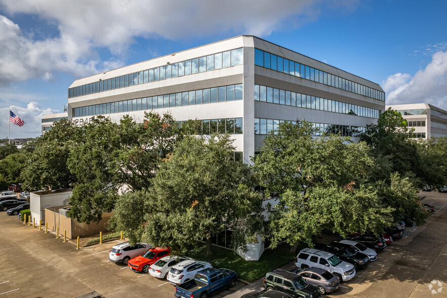 2656 S Loop Fwy W, Houston, TX for lease - Building Photo - Image 2 of 6