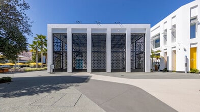 3883 W Century Blvd, Inglewood, CA for lease Building Photo- Image 2 of 5