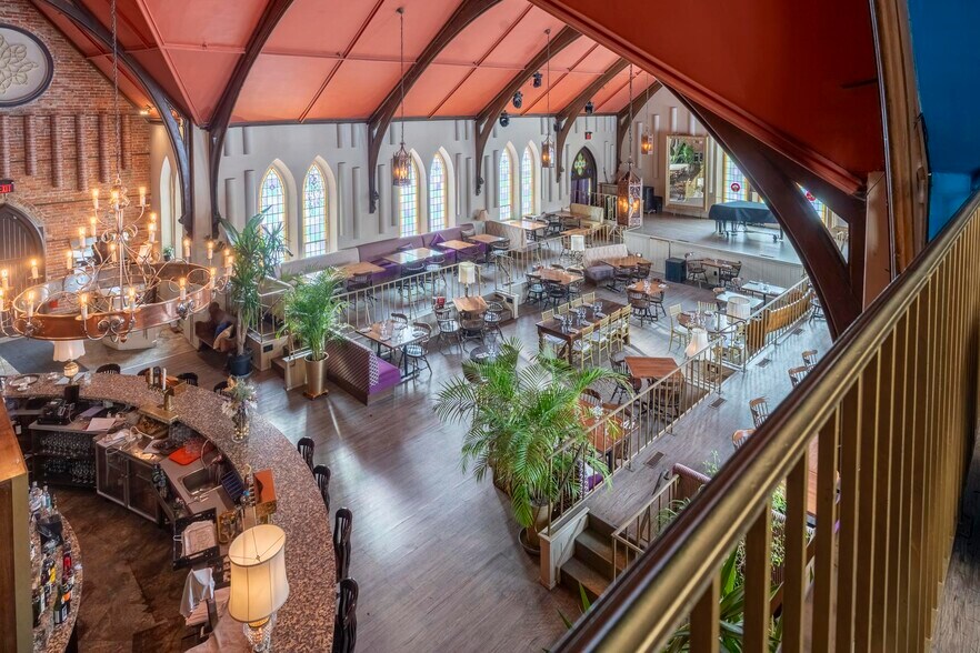 95 Waterloo St N, Stratford, ON à vendre - Photo intérieure - Image 3 de 4