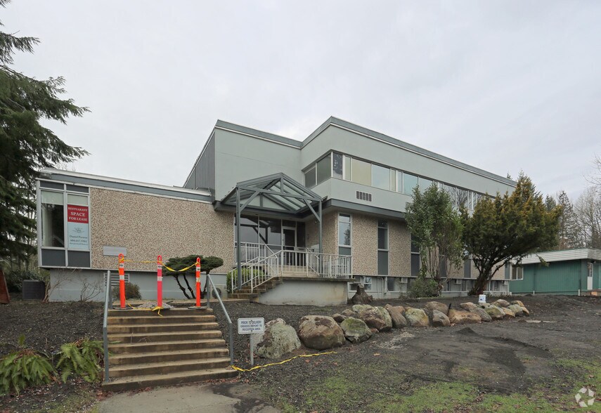 14225 57th Ave, Surrey, BC à louer - Photo du bâtiment - Image 3 de 3