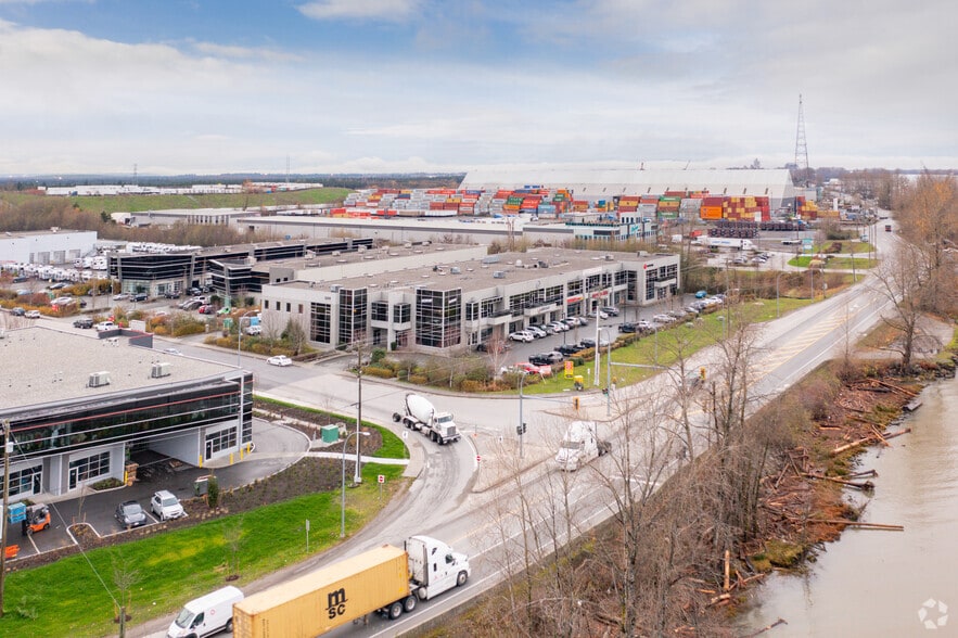 8291 92nd St, Delta, BC à louer - Photo du bâtiment - Image 2 de 5