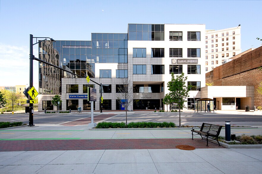 121 S Main St, Akron, OH for lease - Building Photo - Image 1 of 10