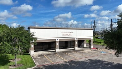 2514-2550 E Broadway St, Pearland, TX for lease Building Photo- Image 1 of 7