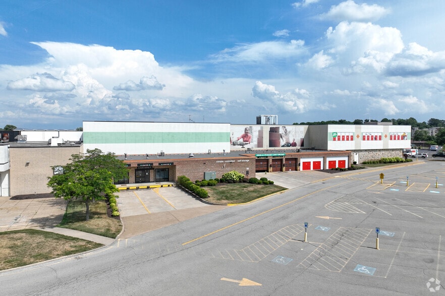 100 Beaver Valley Mall Blvd, Monaca, PA à louer - Photo du bâtiment - Image 2 de 4