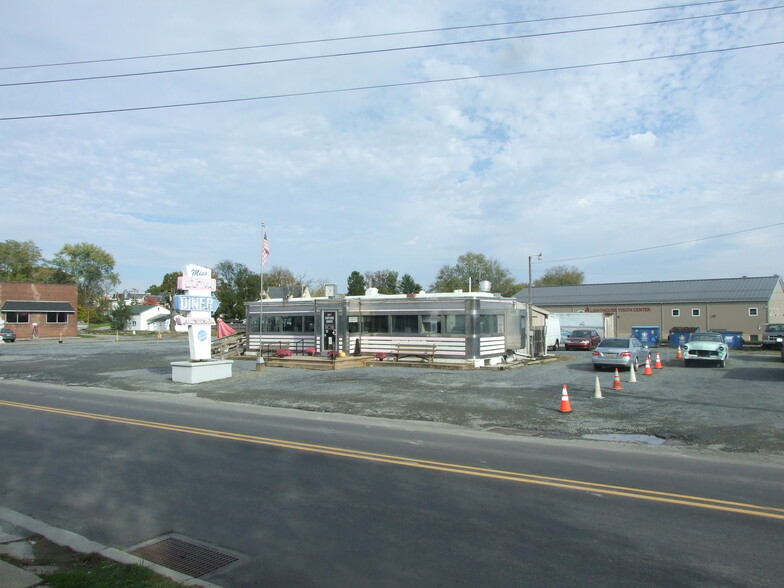 233 S 3rd St, Oxford, PA for sale - Primary Photo - Image 1 of 1