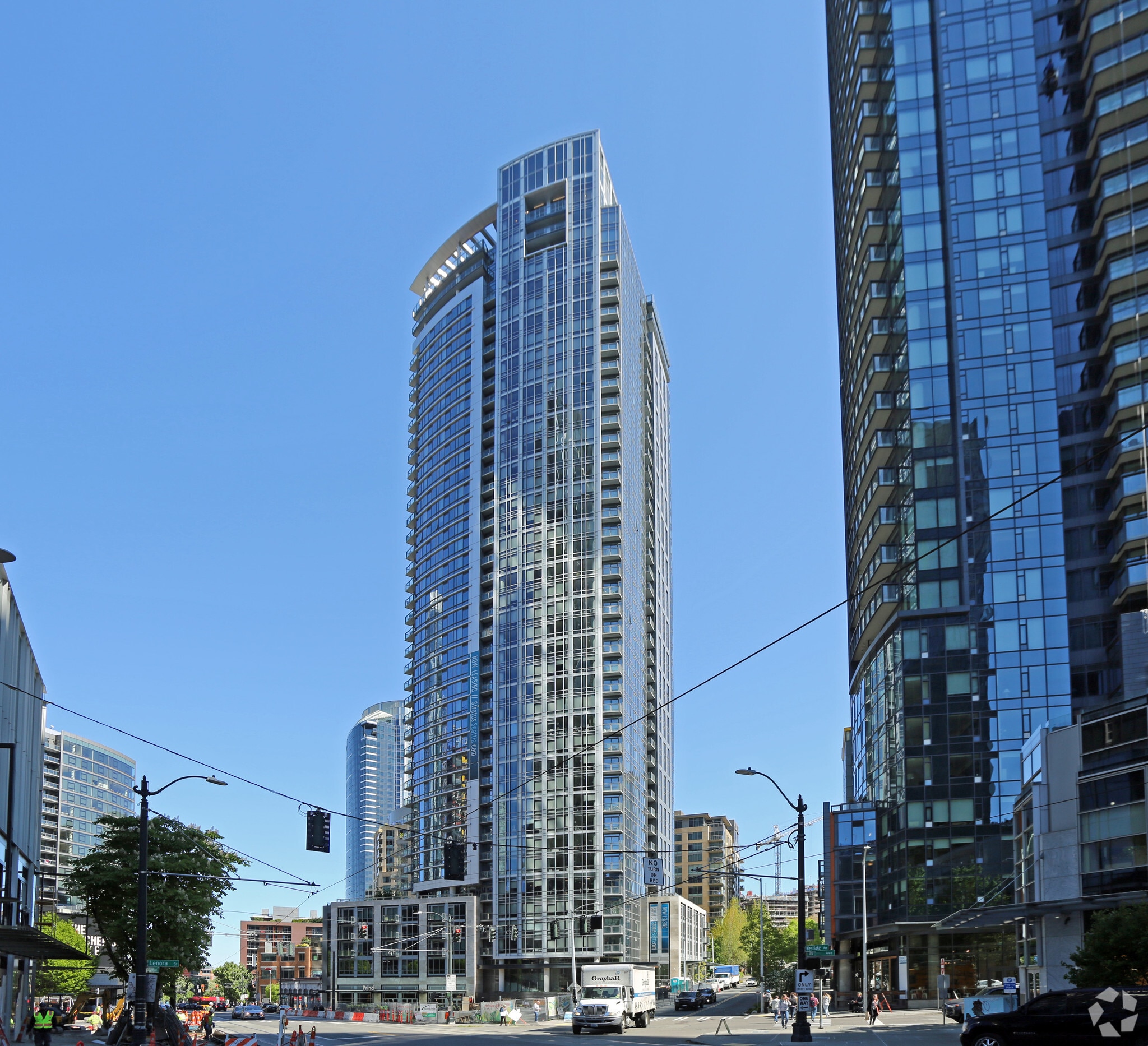 820 Lenora St, Seattle, WA for lease Building Photo- Image 1 of 11