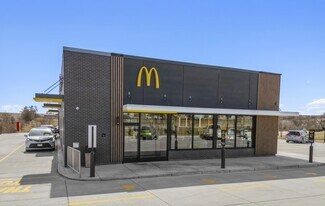 Plus de détails pour 19413 Oakmont Dr, Gretna, NE - Commerce de détail à vendre