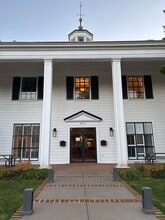 600 A Ave, Lake Oswego, OR for lease Building Photo- Image 1 of 2