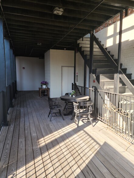 216 N Sycamore St, Petersburg, VA à vendre - Photo du bâtiment - Image 2 de 2