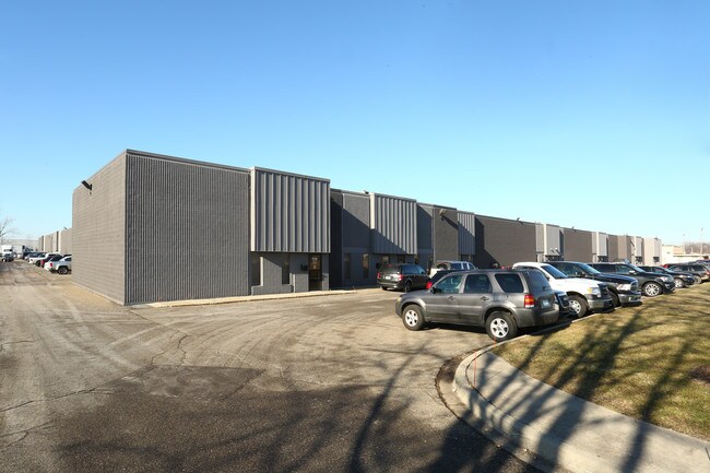 More details for 30932-30976 Industrial Dr, Livonia, MI - Industrial for Lease