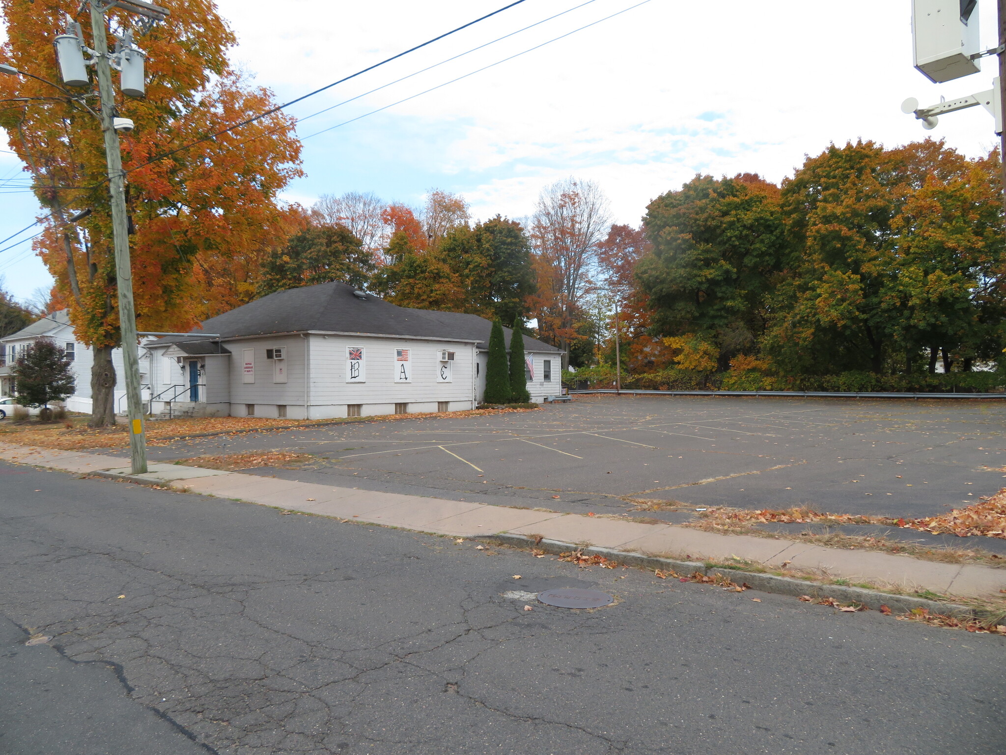 73 Maple St, Manchester, CT for sale Primary Photo- Image 1 of 9