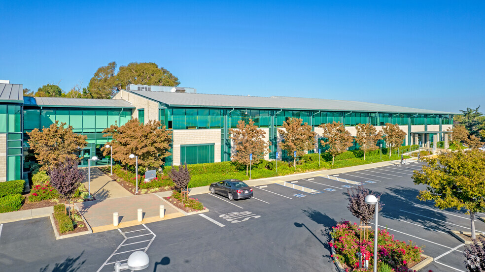 1011 McCarthy Blvd, Milpitas, CA for lease - Building Photo - Image 3 of 12