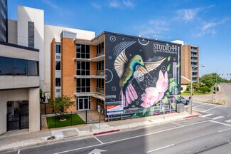 Plus de détails pour 817 N Carancahua St, Corpus Christi, TX - Multi-résidentiel à vendre