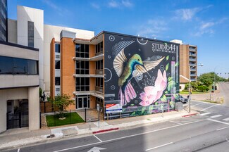 Plus de détails pour 817 N Carancahua St, Corpus Christi, TX - Multi-résidentiel à vendre