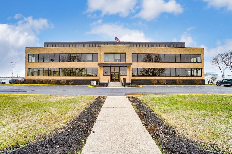 425 N Findlay St, Dayton, OH à louer - Photo du bâtiment - Image 2 de 12