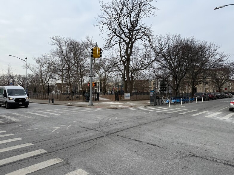 1219 Halsey St, Brooklyn, NY à vendre - Photo du bâtiment - Image 2 de 4