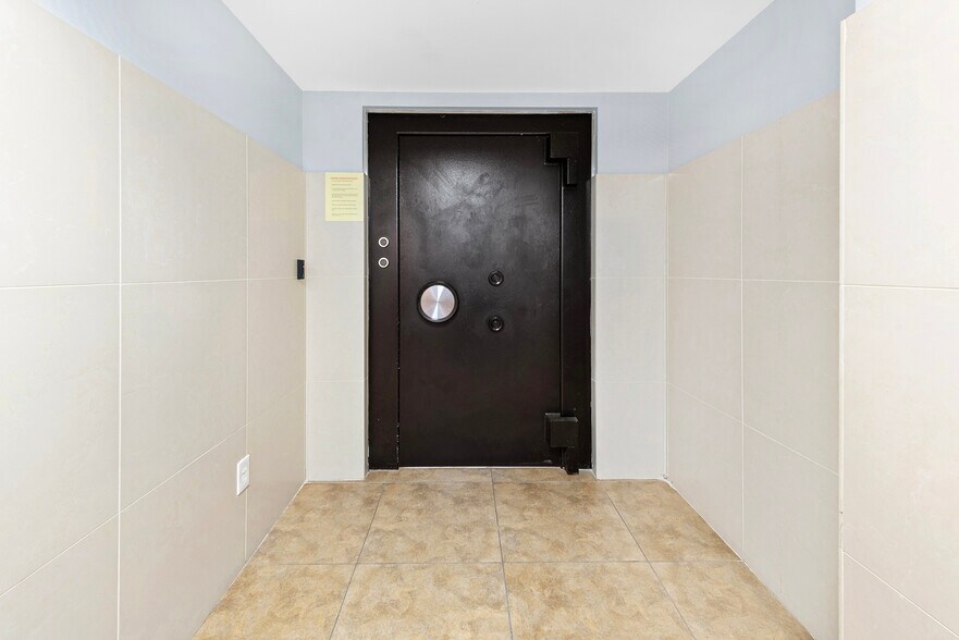 2227 N Federal Hwy, Hollywood, FL à louer - Photo intérieure - Image 2 de 8