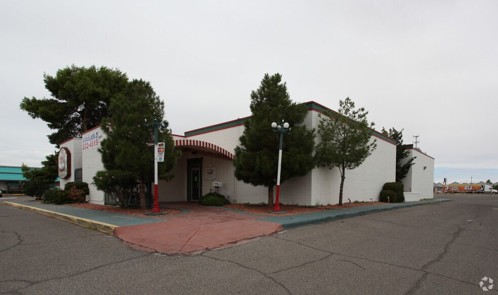 2285 Trawood Dr, El Paso, TX à louer - Photo principale - Image 1 de 5