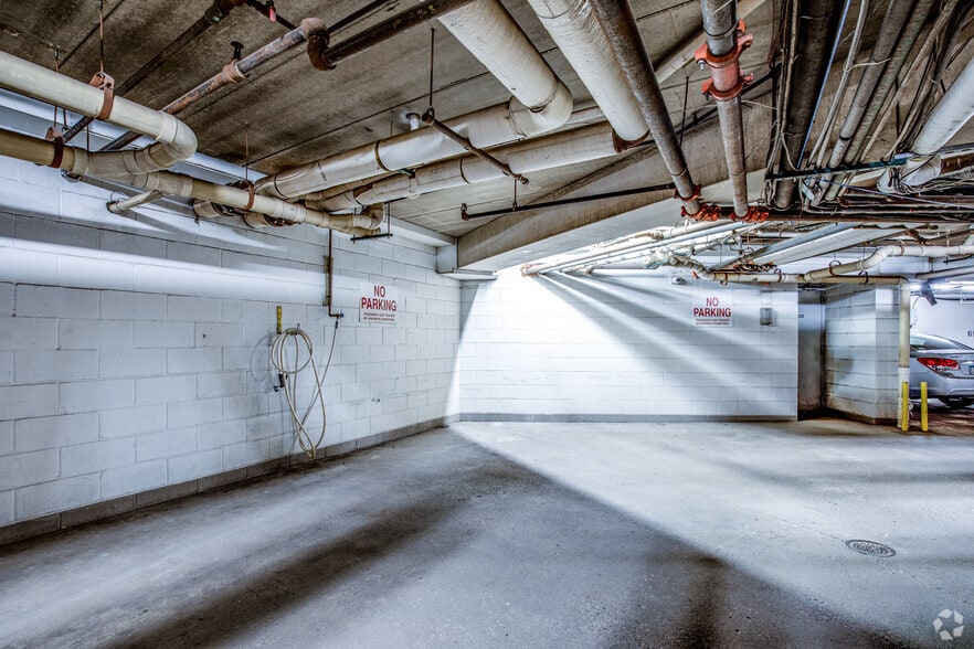 165 County Road B2 E, Little Canada, MN for sale - Interior Photo - Image 3 of 63