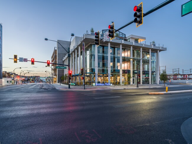 Plus de détails pour 201 S Las Vegas Blvd, Las Vegas, NV - Commerce de détail à louer