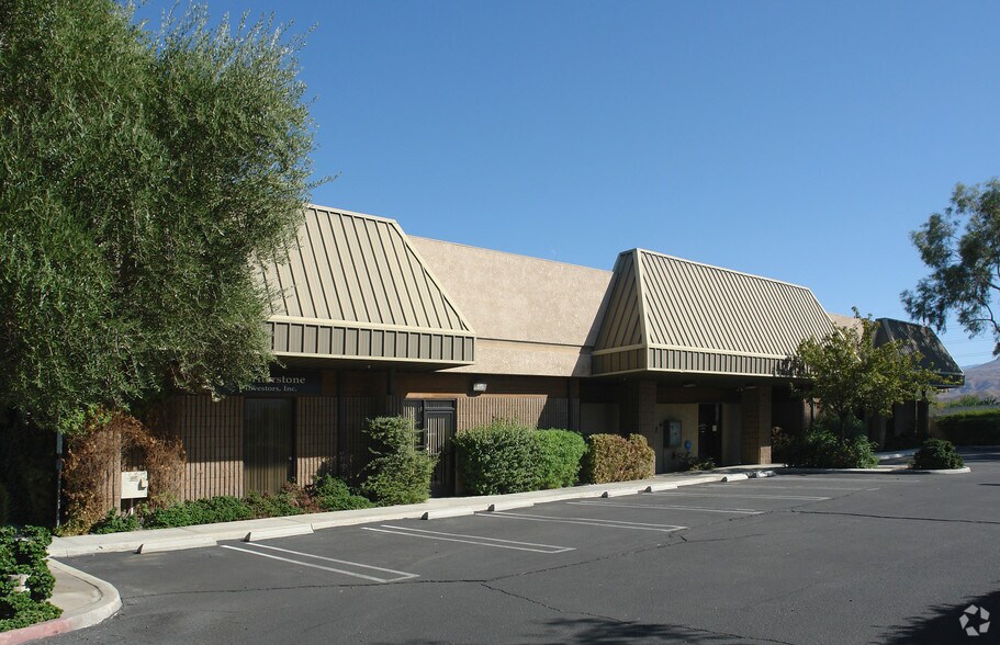 5055 Calle San Rafael, Palm Springs, CA à vendre - Photo du bâtiment - Image 2 de 2